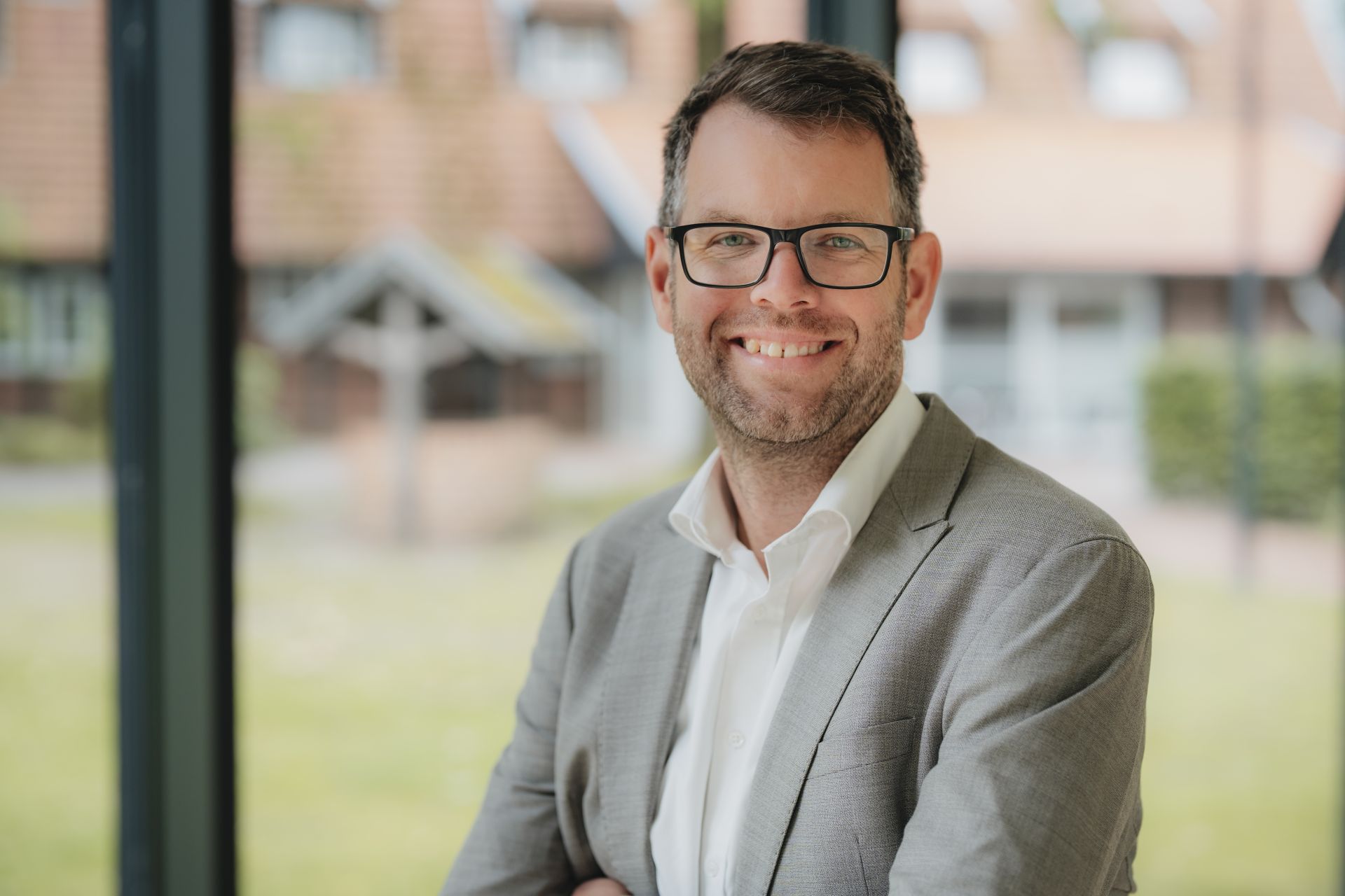 Dirk B�umker